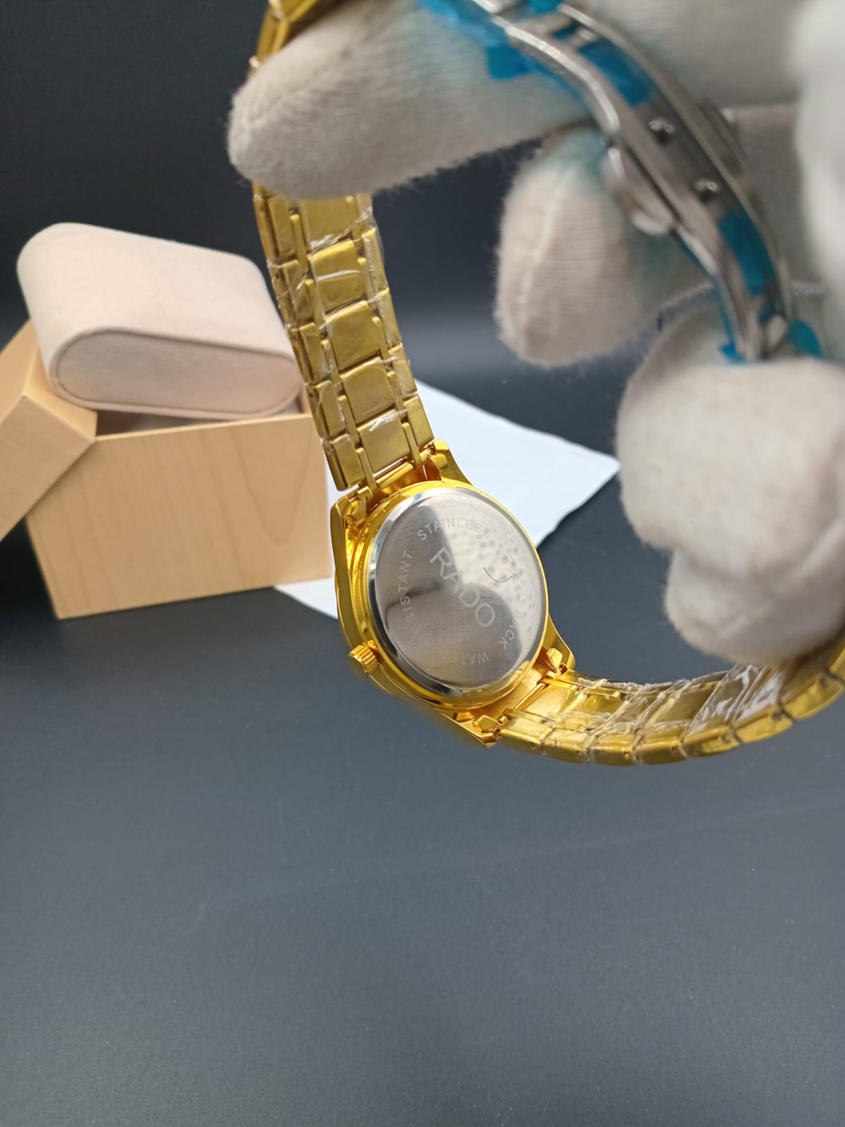 Luxury Stainless Steel Men's Watch – Roman Numerals, Day & Date Display