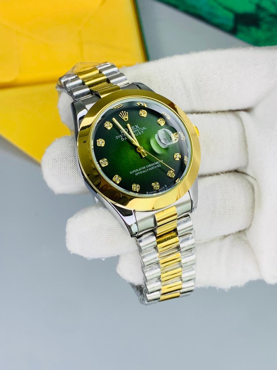Luxury  Green Rolex Date Style Watch – Elegant Diamond Markers & Stainless Steel Band